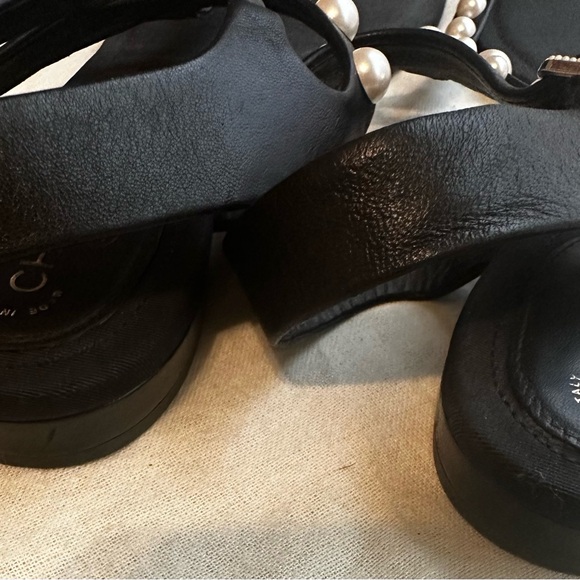 CHANEL Interlocking CC Logo TStrap Sandals - Picture 7 of 12